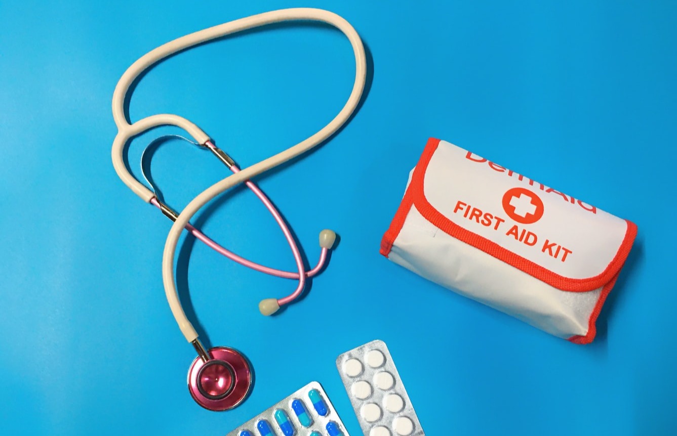 photo-1600091474842-83bb9c05a723-1